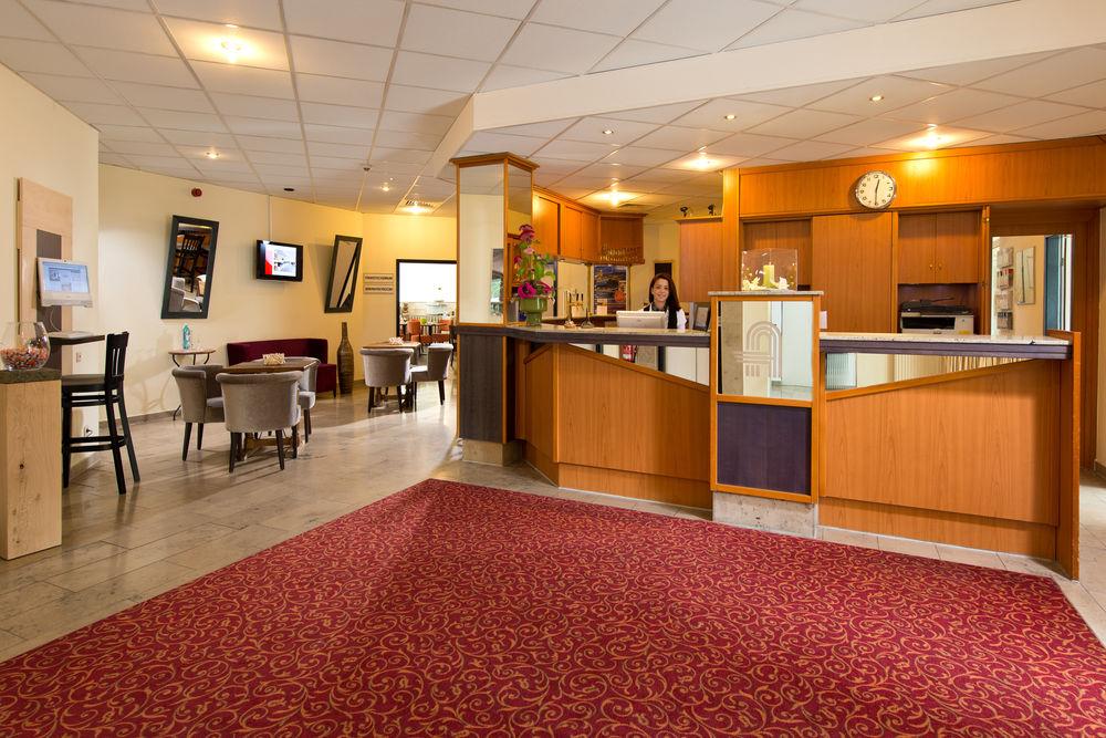 Achat Zuffenhausen Hotel 3*